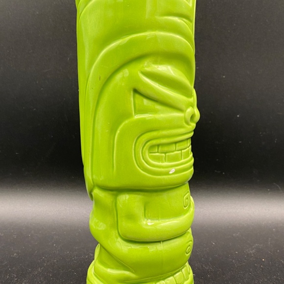 KC Hawaii Tiki Vase or Tumbler lime green ceramic tiki mask 2011 USA - Picture 4 of 9